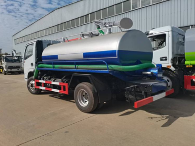 環(huán)衛(wèi)真空吸糞車 多功能吸糞車
